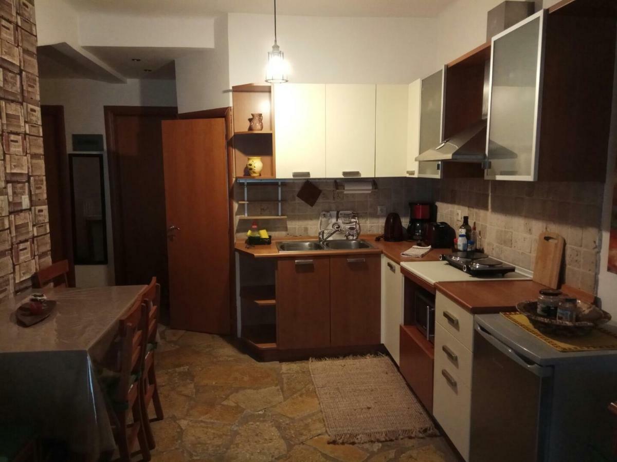 Two Bedroom Apartment Thessaloniki Exterior photo